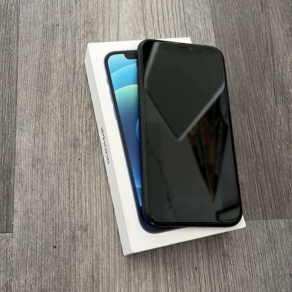 iPhone 12